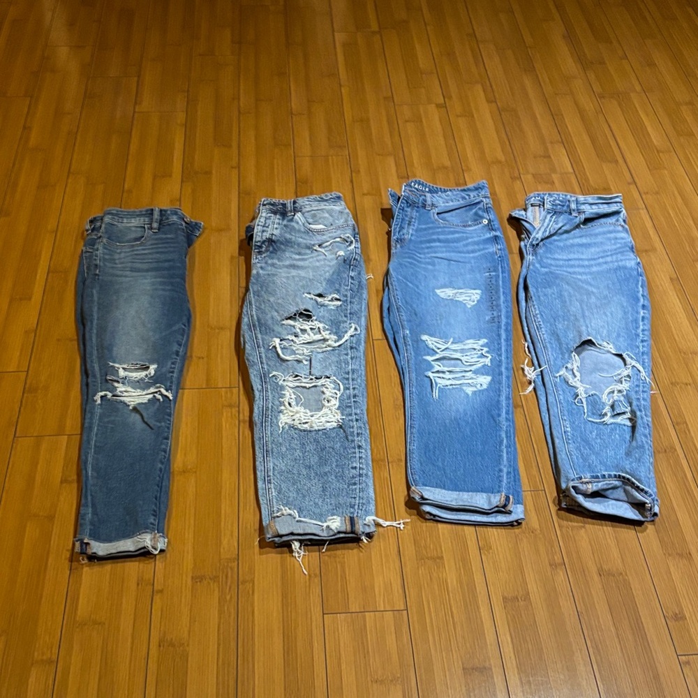 American Eagle Outfitters Classic Blue Jeans